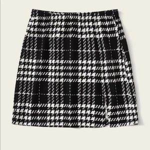 Plaid style mini skirt